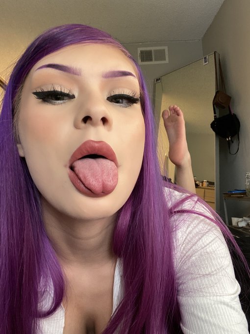 in love with myself https://t.co/pttVWiMF18