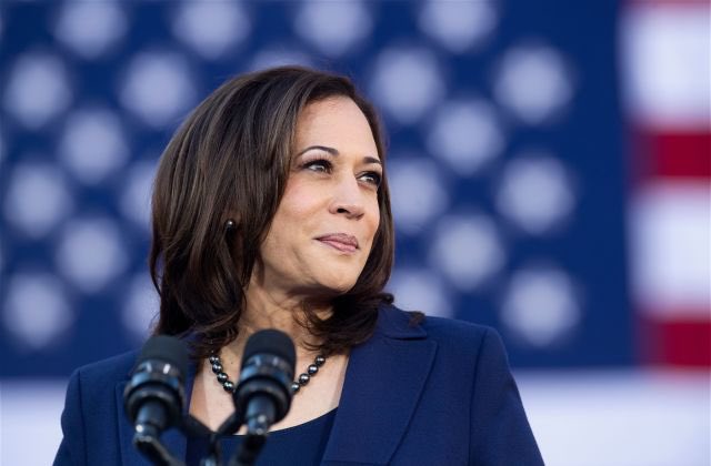 BrianSimsPA's tweet photo. PRIDE &amp; HISTORY: In all of our lifetimes, rampant, systematic, nationwide racism and sexism have gripped our country. Now America is sending a woman to the White House! A strong, powerful Black Woman. This day in history will never be undone. #GameChanger @KamalaHarris https://t.co/5BUhRXo6hr