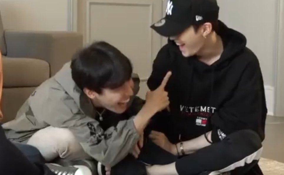 demseokdimple's tweet photo. Yoongi will have Hoseok by his side, he’s going to stay fully charged and smiley 🥺🍊 https://t.co/WYQwFNBkiz