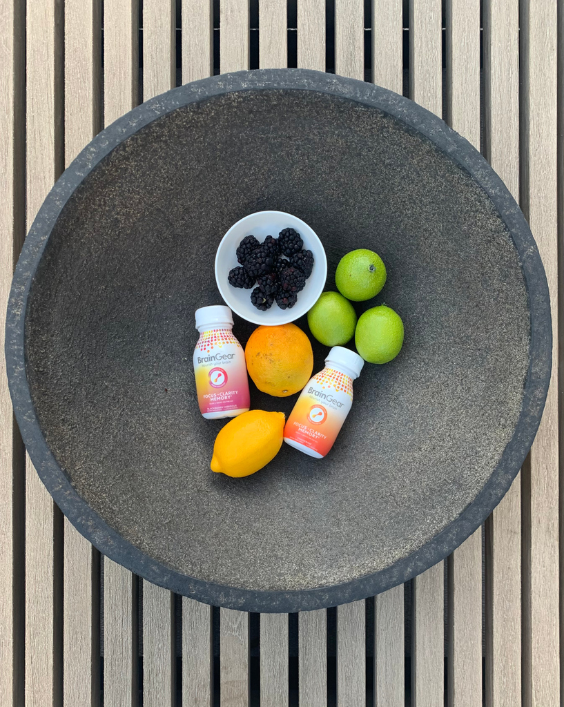 BrainGear's tweet photo. Your brain needs food to feel good and do its job. BrainGear provides the nourishment your brain needs every day so that you feel your best. Well-being and cognitive support in one small bottle. #positivity #brainfog #clarity #nutrition #brainwellness https://t.co/xB3mhaSK36 https://t.co/ySmDzOHkWS