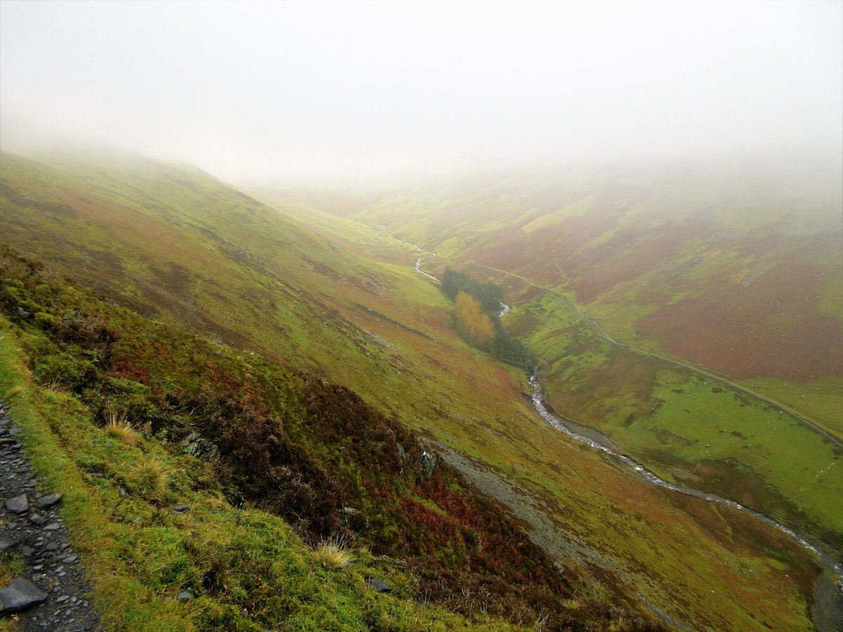 StanLeigh18's tweet photo. Today's walk - Glenderaterra Valley between #Blencathra #LonscaleFell #Latrigg with a lively Glenderaterra Beck
Poor visibility, then gradually cleared
-10am Glenderaterra Beck below
-1125 LonscalePike revealed
-1230 North Western fells view
-1300 Blencathra looking stunning https://t.co/KS1DWdi42Q