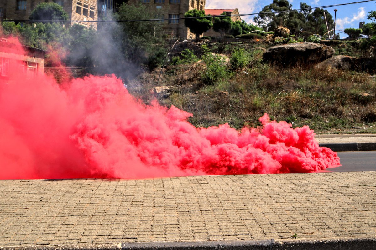 dendenladyy's tweet photo. #BachaShutdown #Lesotho #demandactions  #2020
#protests2020 #bbcnewscast #sabcnews https://t.co/NNDnM9WWuN