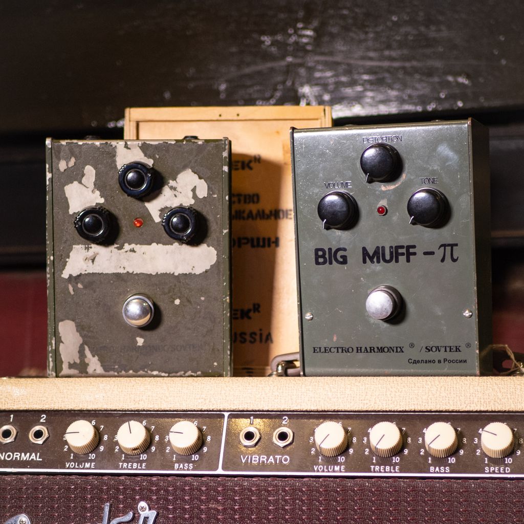 Time to get fuzzy with this pair of original Sovtek Electro Harmonix Big Muffs! On the left is a '93 Tall Font with the typical flakey finish, and on the right is a '95 Bubble Font with the original box. Get in touch if you want to snap one up!