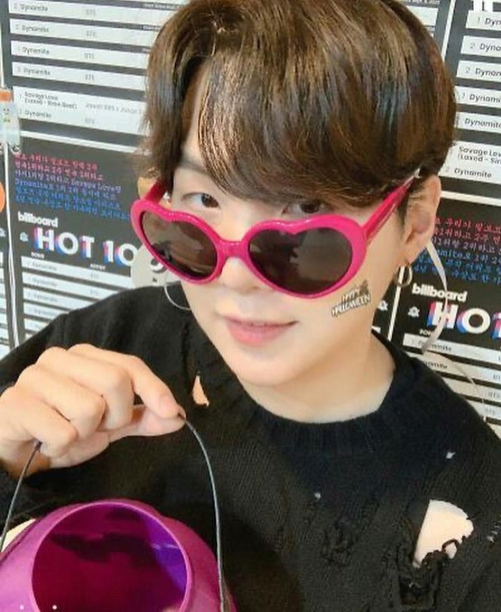 eoymochi's tweet photo. GWS orng kuat🥺🥺
#SUGA 
#YOONGI 
#GWSSuga https://t.co/DlFZ06sYxh