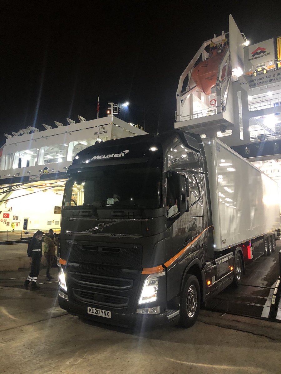FormulaTurkiye's tweet photo. Takım tırları İstanbul Park'a doğru yola çıktı!

📸 @Marcova20797465

#F1 #Formula1 | #TürkiyeGP 🇹🇷 https://t.co/MwTM6Yj4OM