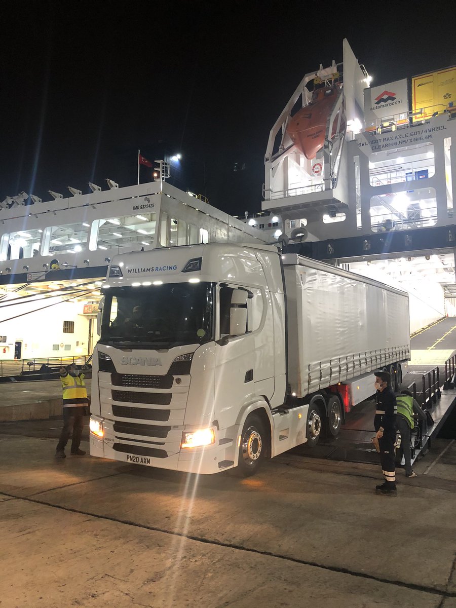 FormulaTurkiye's tweet photo. Takım tırları İstanbul Park'a doğru yola çıktı!

📸 @Marcova20797465

#F1 #Formula1 | #TürkiyeGP 🇹🇷 https://t.co/MwTM6Yj4OM