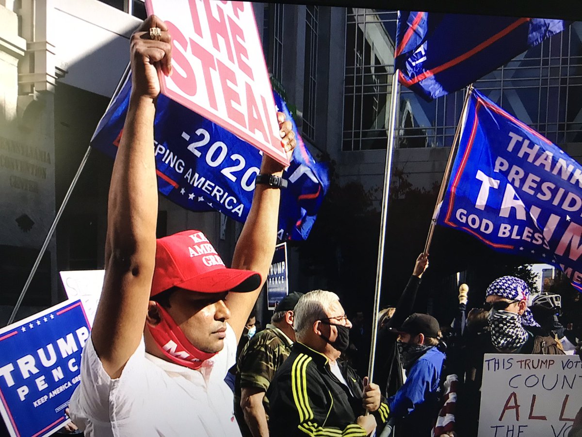 Mark_LaValla's tweet photo. Left and Right supporters at the Philadelphia Convention Center where vote counting nears a finish. @FOX29philly @Mark_LaValla https://t.co/3s2tLWv7BL