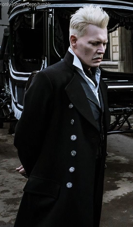 cinentificate's tweet photo. “La magia florece... solo en almas especiales”

#JohnnyDepp no perdió a #Grindelwald , #FantasticBeasts3 perdió a Johnny Depp .

#HarryPotter #AnimalesFantasticos https://t.co/58QtGblW8v