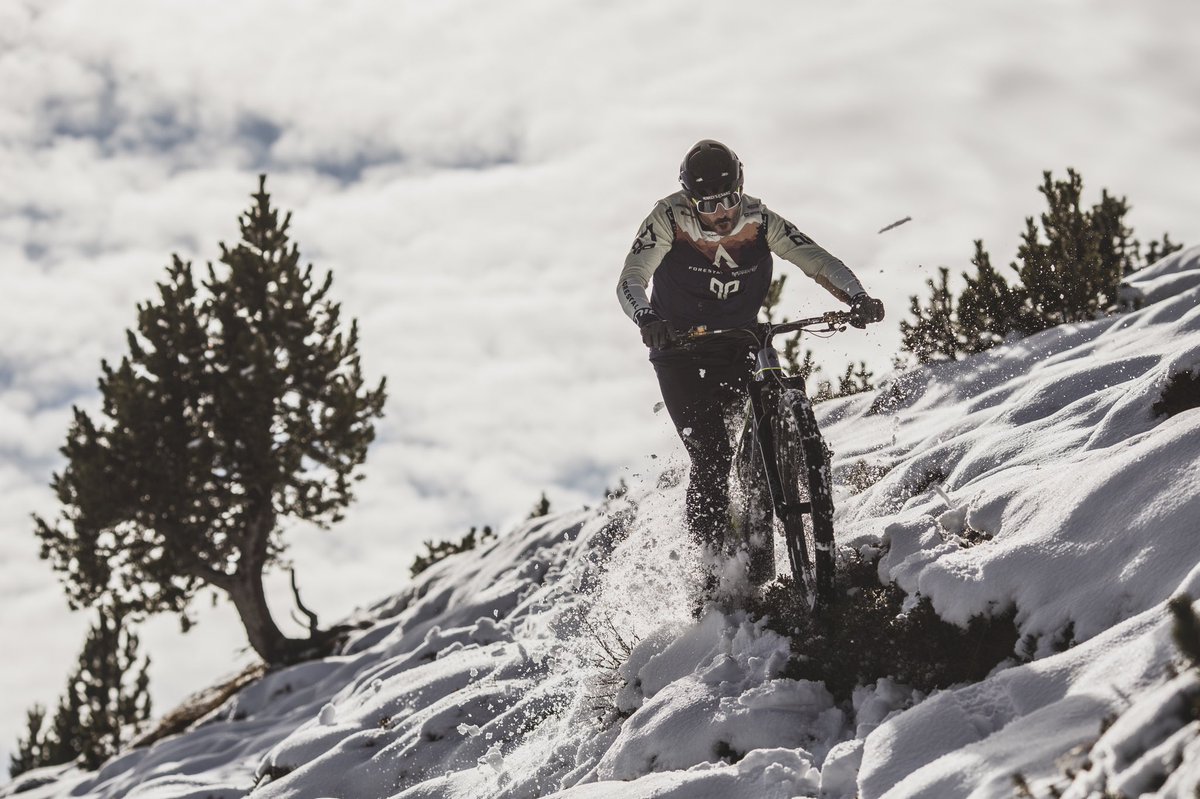 Forestalbikes's tweet photo. Look for the opportunity.
There is no excuse to not ride the Siryon.
#rideforestal #siryon #goodrides #noexcuse #emtb
📸 @samdecout https://t.co/Lp5vVHllq2
