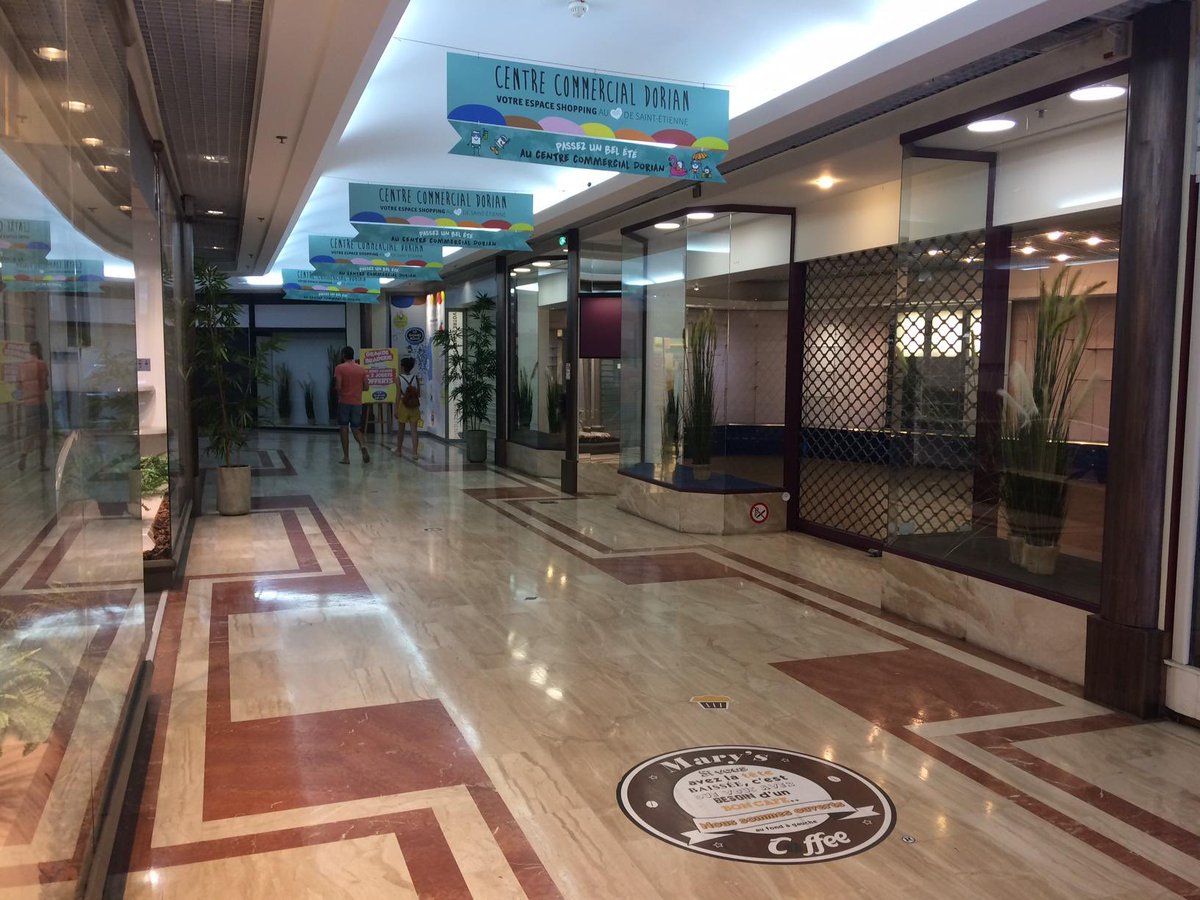 La galerie Dorian <a href="/saint_etienne_/">Ville Saint-Étienne</a> va reprendre vie avec l’ouverture d’un centre de santé multidisciplinaire. Installation de 50 médecins, 25 dentistes.
#Sante #saintetienne 
Merci à <a href="/Centres_Cosem/">COSEM - Centre de santé</a> pour la confiance accordée à notre <a href="/SteMetropole/">Saint-Étienne Métropole</a> !