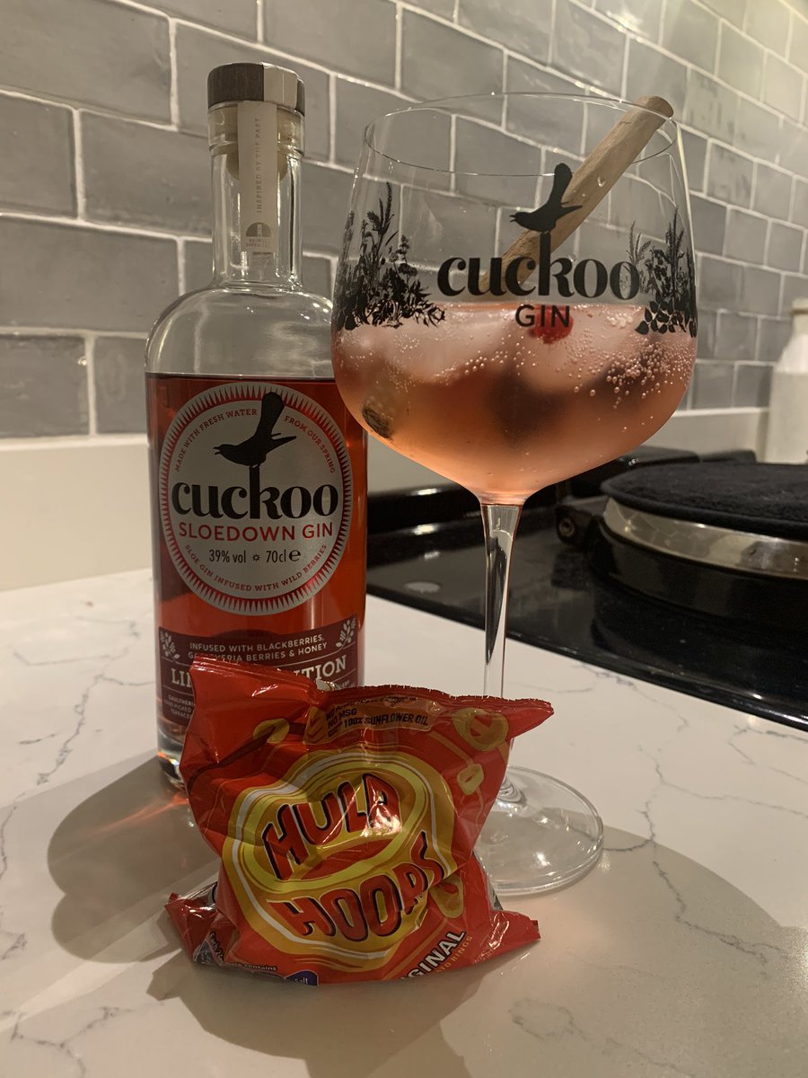 NinaLockwood's tweet photo. Hello Friday night .. a very aptly named #Sloedown #gin from my favourite @CuckooGin is my tipple of choice to take me in to the weekend. The @HulaHoopsUK are to add an extra touch of class ... iβm grateful for a busy week, and a not so busy weekend! Cheers! https://t.co/XFS7j5GYrZ