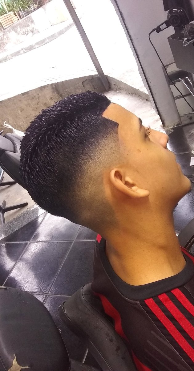 wlsilvachp's tweet photo. Mantendo o foco 💪🏾💈✂️ https://t.co/X80H7ywYFj