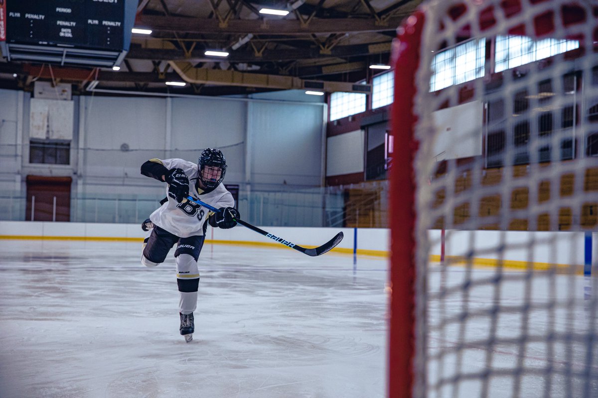IceWarehouse's tweet photo. Get #5xMore from your stick with the new Bauer Nexus Geo Stick! Learn all about the ADV-inspired ER Spine Technology and more with our exclusive interview with Bauer's brand manager of sticks, Tyson! Watch here - https://t.co/1qfOWg6JTh https://t.co/los9ujOzXO