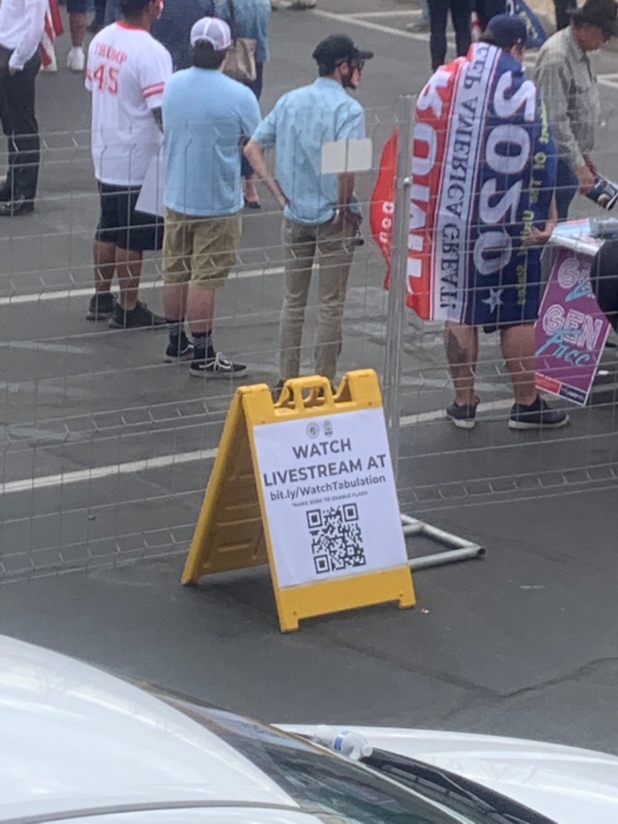 (Sorry, for non-Spanish speakers here’s the English version). County employee says they’re brand new and it was a “decision from the top.”