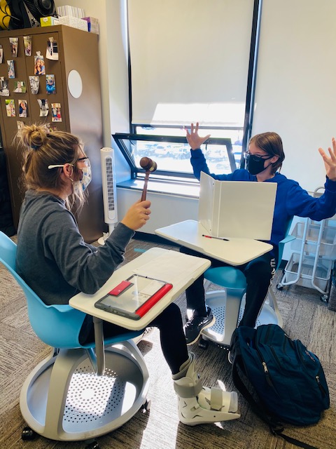MsJessicaSines's tweet photo. Teaching students the important things in life and prepping for our upcoming unit! #ArtofArguing #SpeedDebating #TrumpNeverTookMyClass #WeAreMemorial https://t.co/mf6CzuSaAu