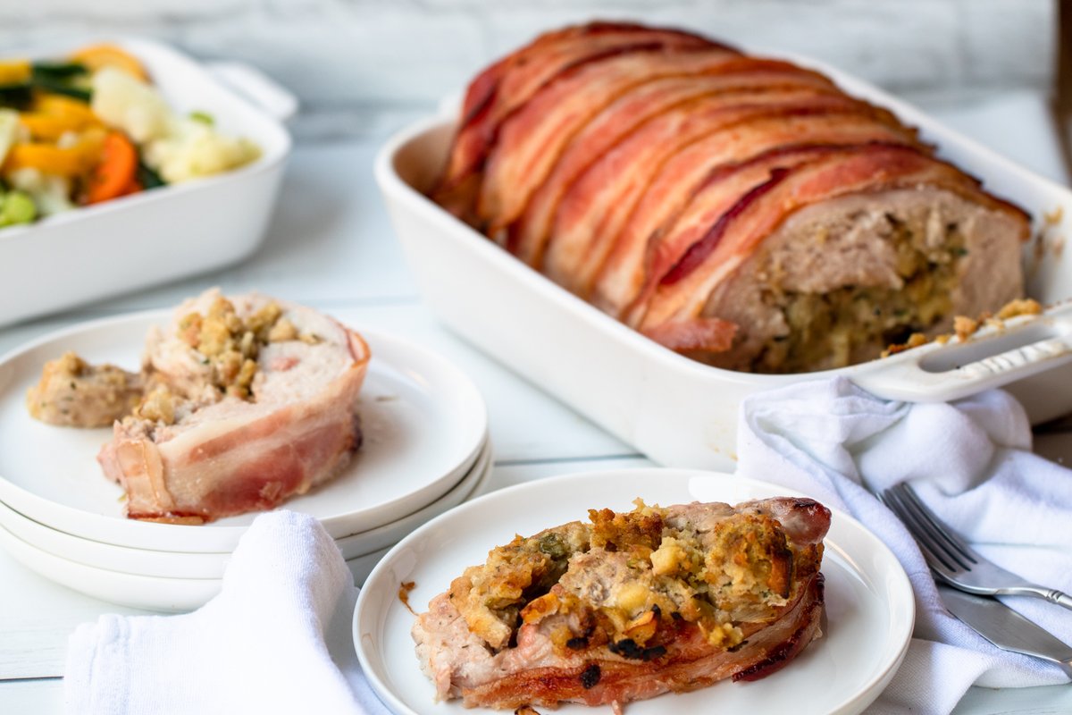 sammyapproves's tweet image. #AD Get ready for the #HolidaysWithKraft! Making holiday meals with @KraftHeinzCo is so easy. Check out our Stuffed Pork Roast recipe and find out how you can get a free digital cookbook full of holiday recipes. #CelebrateWithKraft @Walmart @shespeaksup

sammyapproves.com/holiday-stuffe…