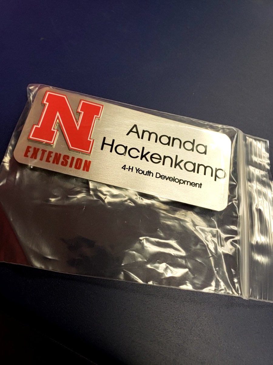 ExtensionHack's tweet photo. UNL email...✅
Access to all accounts...✅
Attending countless Zooms...✅
Name badge...✅ (Finally!)
Business cards...🕒

But guys, I'm practically official official! Whoo! 🥳

#NEExtension #newme https://t.co/QQAYk05RrC