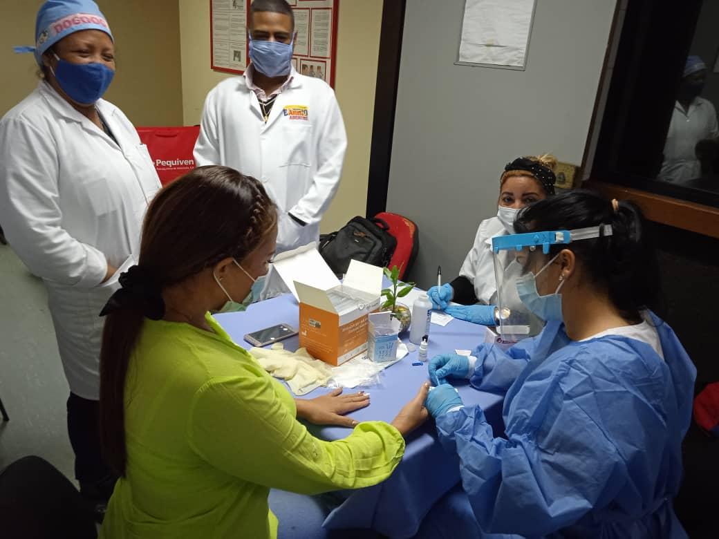 douglasavila644's tweet photo. @FidelidadACuba : #UnidosPorUnMundoPluripolar @TellecheaRuiz y los @CptPqv en aras de preservar la salud de los trabajadores activan Brigada de Contención del Covid-19 con el apoyo de la Misión Médica Cubana en sus complejos operativos.  https://t.co/z1PNyYjLnF