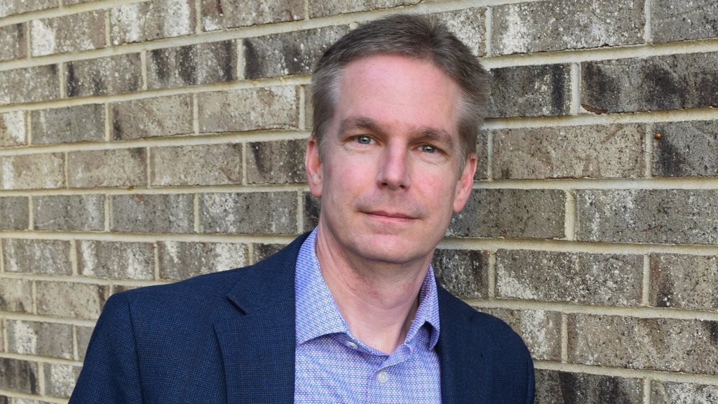 SIRspecialists's tweet image. #TwittIR, SIR is pleased to introduce Keith M. Hume, SIR’s new executive director. He will join us on Jan. 15, 2021. Learn more about Keith and his appointment on our website. buff.ly/3eJWohP