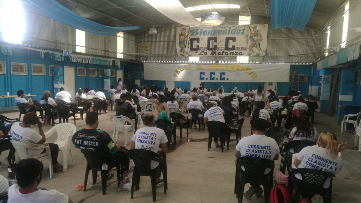 JCAlderete_CCC's tweet photo. Estamos festejando en #LaMatanza, y en todo el país, los 26 años de mi querida CCC

Este movimiento de trabajadores ocupados, precarizados, desocupados y jubilados organizó a decenas de miles bajo la bandera de pelear por tener una vida digna en este suelo

¡Viva la CCC, viva🇦🇷! https://t.co/ZZ91WNIkiU