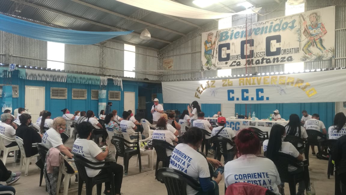 JCAlderete_CCC's tweet photo. Estamos festejando en #LaMatanza, y en todo el país, los 26 años de mi querida CCC

Este movimiento de trabajadores ocupados, precarizados, desocupados y jubilados organizó a decenas de miles bajo la bandera de pelear por tener una vida digna en este suelo

¡Viva la CCC, viva🇦🇷! https://t.co/ZZ91WNIkiU