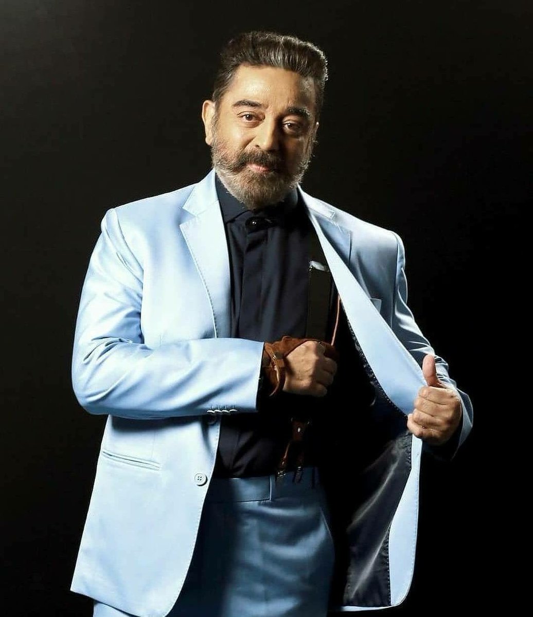 Chandra3782's tweet photo. பிறந்தநாள் வாழ்த்துக்கள் தலைவா🔥
One men one legend.... love you always sir ❤️🤍🖤
 @ikamalhaasan #Legend #Ulaganayagan https://t.co/AYXHZ4bjPp