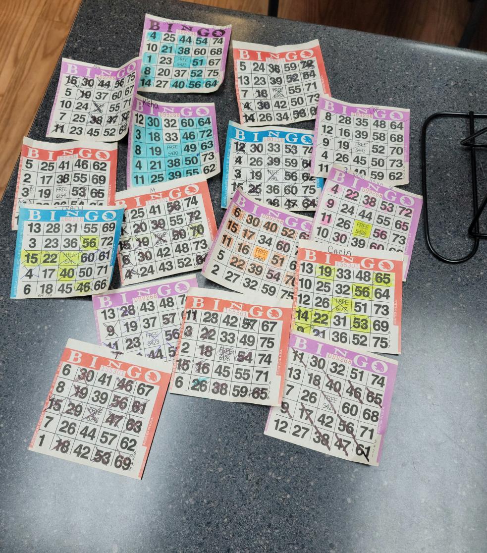A store full of winners! #fundayfriday #bingo #funwhileworking <a href="/christydumas/">Christy Dumas</a> <a href="/SteveLingle3/">Steve Lingle</a> <a href="/0704CeCe/">Chrishaunta Freeman</a> <a href="/RSalemi/">Robbie Salemi</a> <a href="/ChadWiseman11/">Chad Wiseman</a>