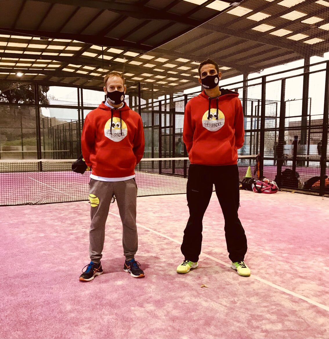 Seguimos poniendo guapos y divertidos a todos los que se dejan ... feliz fin de semana para TOD@S!