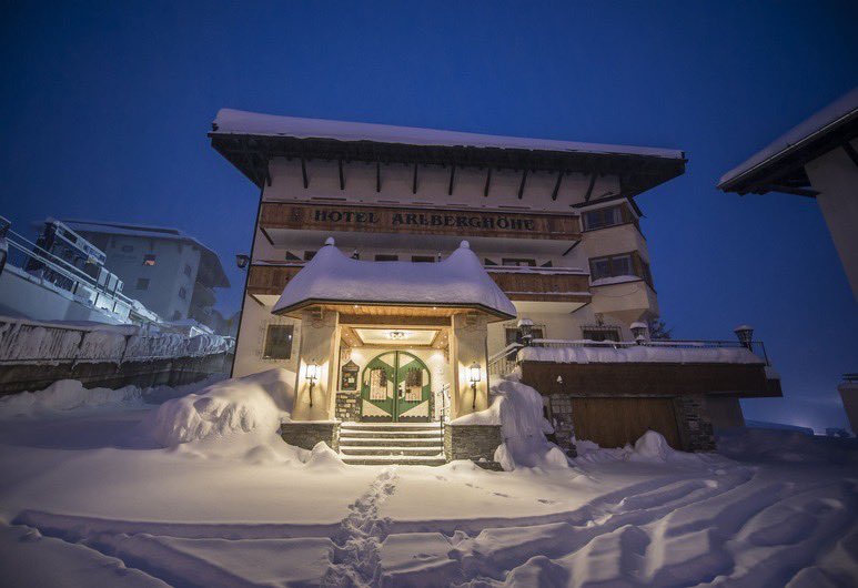 Bookingexperts's tweet photo. Binnen 2 dagen was Hotel Arlberghoehe in Tirol boekbaar met een nieuwe website. Door de koppeling tussen het reserveringssysteem en het CMS worden alle gegevens uit het reserveringssysteem gebruikt op de website. Dit scheelt heel veel invoerwerk! https://t.co/rkfUwf97HO