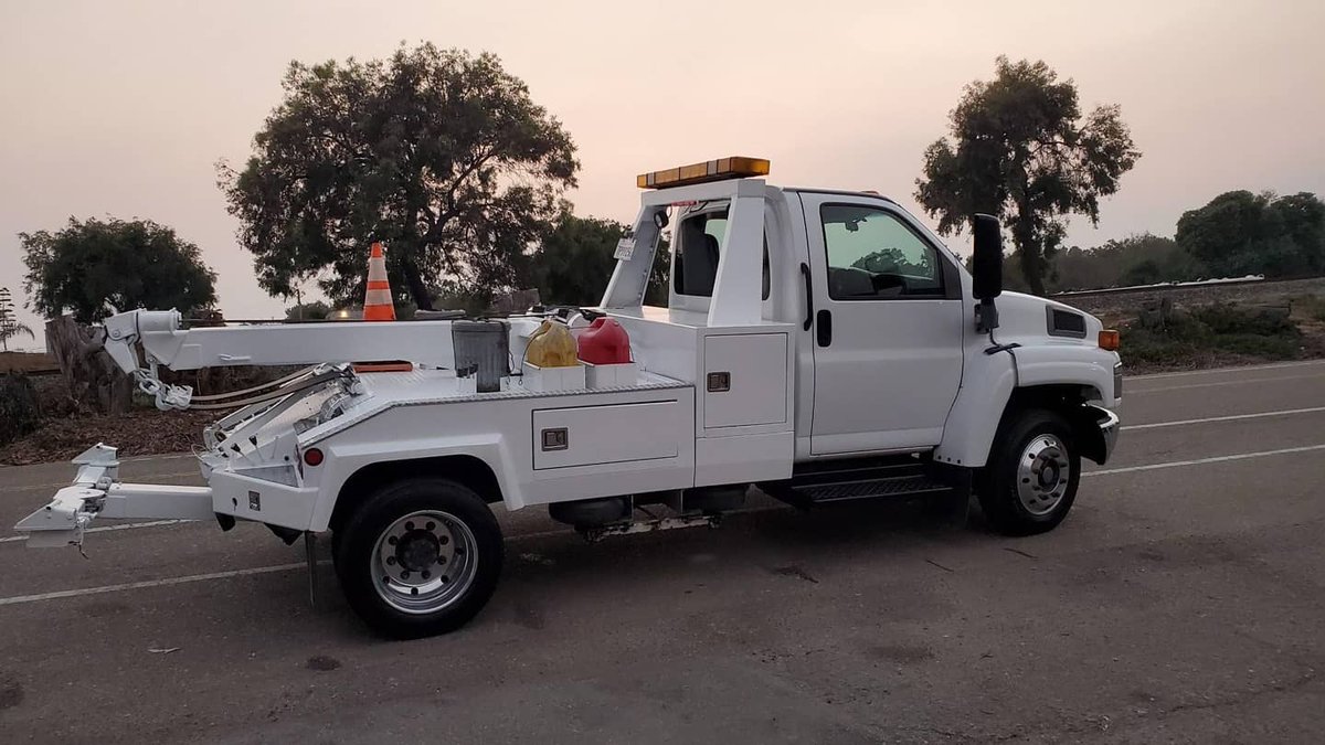 2005 GMC 4500 2WD Duramax Allison 235K Miles Hydraulic Brakes Spring Ride Vulcan 882 8T Twin Line Calif Clean!!!! Wasatch Truck Equipment 800-953-8761 Asking $24,995 towtrucklocator.com/listings/used-… #TowTrucksforSale #WreckersforSale #RollbacksforSale #SellYourTowTruck #BuyMyTowTruck