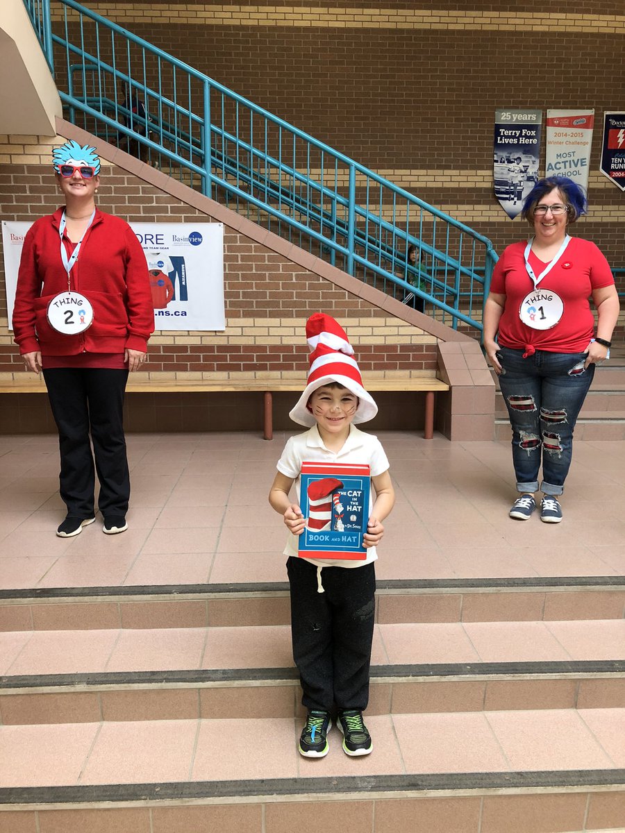 Lynn_Reich1's tweet photo. It was dress as your favourite character today @basinviewdrive. Mrs.Scott and I had fun withThe Cat in the Hat form @primarykeefe !! https://t.co/oiRQ7KiLas