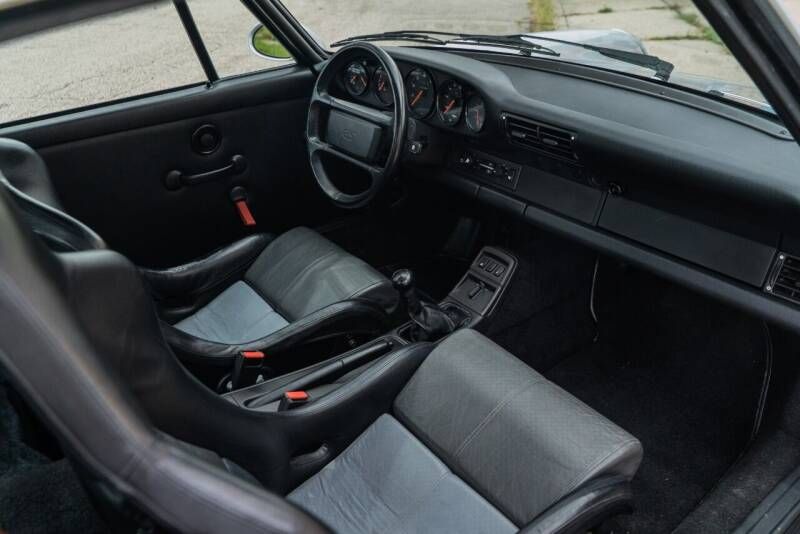 porschelife31's tweet photo. This 1992 #Porsche 911 Carrera RS is just 1 of 1,992 examples ever produced. It is finished in Polar Silver over a Black &amp; Gray leather interior and has only been driven 38k miles. #Classifind

▶️ https://t.co/iNjRaCYaTI https://t.co/lqLpmXn1jQ