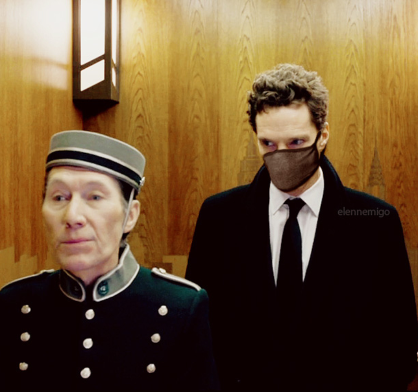 ElenneMigo's tweet photo. This counts? 😁
@CumberbatchSpam #PatrickMelroseBatch 
#WearAMask https://t.co/p595GfsdNY