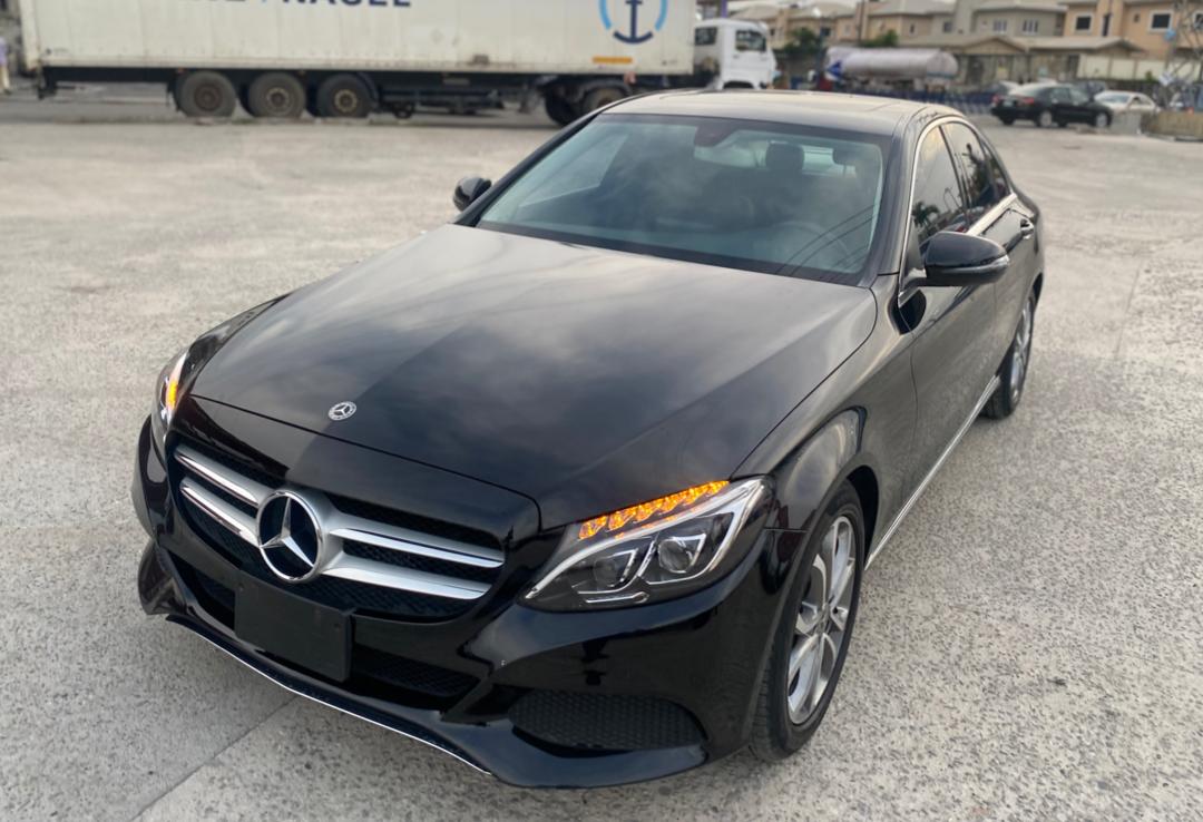 ldgcolt's tweet photo. This graces the road anytime either in United States of America or anywhere!
RT @CNwanbueze : MB C300 2018 ForeignUsed
Black Color. FullOption
8kMilleage. Lagos
Pls kindly RT and patronize #CalebAutos #money NURTW https://t.co/4kUpdGfdjs