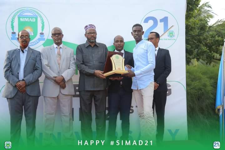 SIMADUniversity's tweet photo. Congratulations 👍! Best Janitor Award of the Year 2020, Mr. Mohamed Ahmed Hafow. SIMAD University appreciates your hard and dedication of keeping SIMAD spotlessly clean. #SIMAD21 https://t.co/KPpZXKzU93