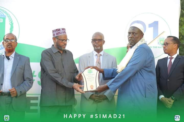 SIMADUniversity's tweet photo. Congratulations👍! Best Security Award of the Year 2020, Dahir Mohamed  Dhiblawe. SIMAD University recognises you total commitment to safe a working environment.
#SIMAD21 https://t.co/jVWoCXkozO