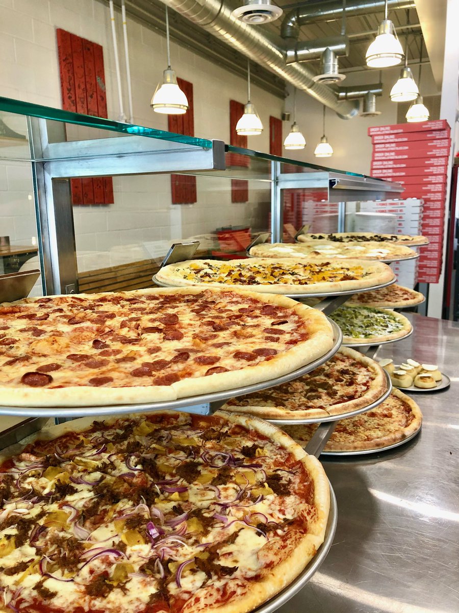WallStreetSlice's tweet photo. Happy Friday Pizza Fam, 
.
What pizza are you having today? 🍕🤔 
* Don’t forget we also have can beers from @barnhammerbrewing , bottles of red/white wines, Prosecco from @ellementwine , and @deadhorsecider ciders in two delicious flavours!!
😊 https://t.co/UbLdcGUaEL