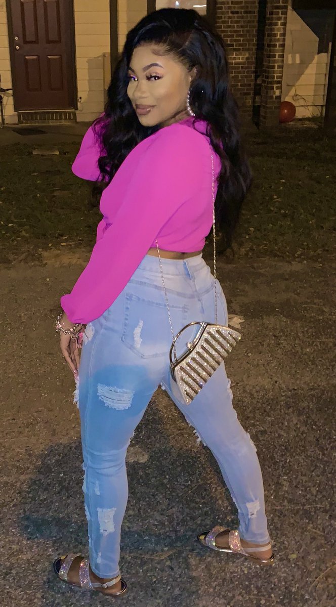 Kaioir_'s tweet photo. Pussy Fairy 🧚🏽‍♀️ 💕🦋
Happy 24th to me 🥂🎂 https://t.co/oteyAo6tUf