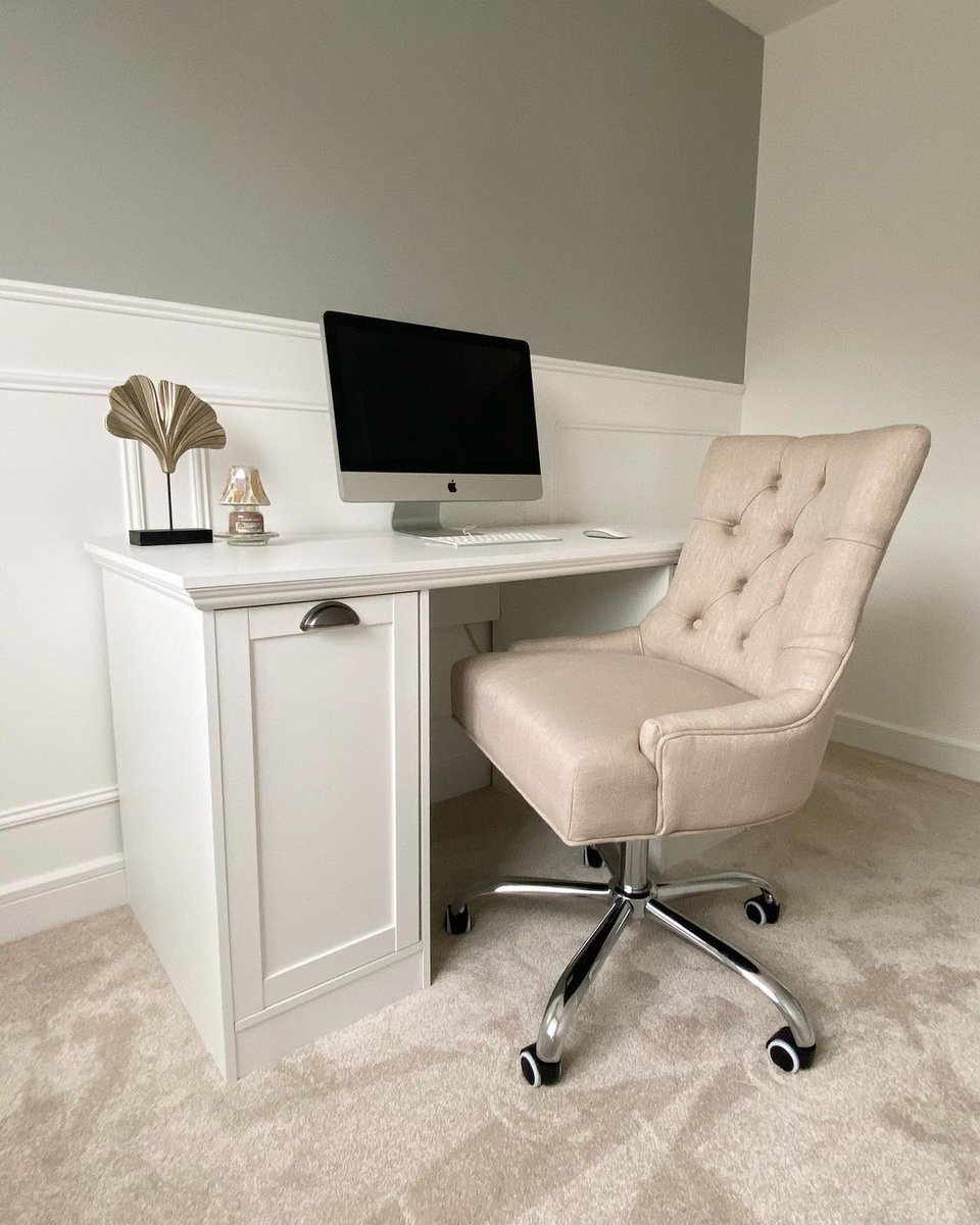 VENICE GREY @demdalehome has styled it in this chic home office, pairing it back with crisp white panelling and neutral tones and textures – creating a calming and inviting space perfect for either home working or DIY project planning! 💡 📷 via Instagram bit.ly/3l6LmFE