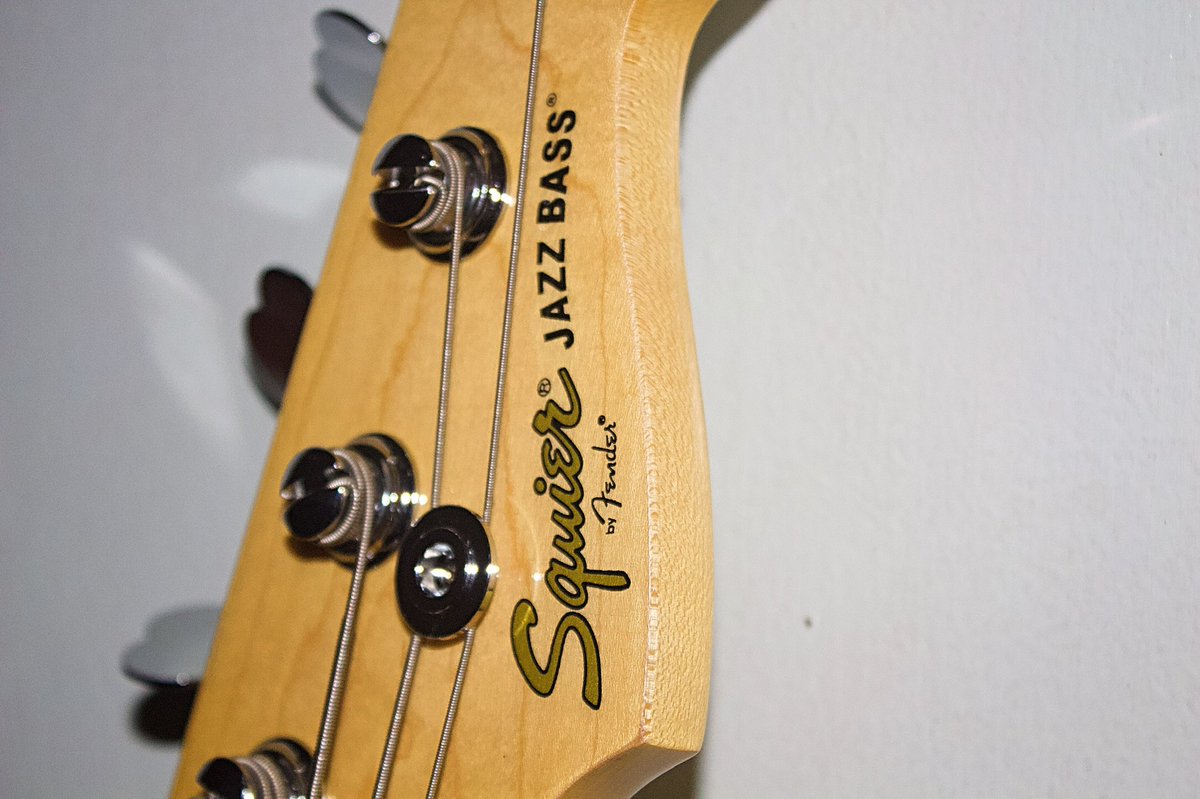 KevinAn90269705's tweet photo. My First Ever Bass
-
Shot By: @theelifeofkevin_ 📸
Email Me for Any Inquires
-
-
-
-
-
#bassist #4string #5string #bassist4life #bassguitar #bassguitarist https://t.co/3Kl9PcEK0Y
