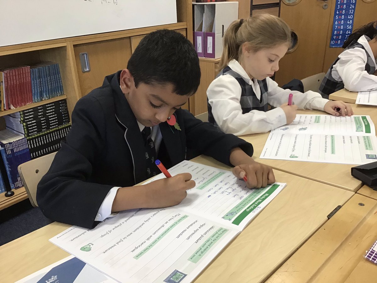 LaxtonJunior's tweet photo. Relaxing music and deep concentration. Weโre practising our handwriting in #LJSYearFour! #handwritingmatters @Literacy_Trust #care #quality #WeAreLJS #LJSLiteracy https://t.co/Hy2OTRIo6J