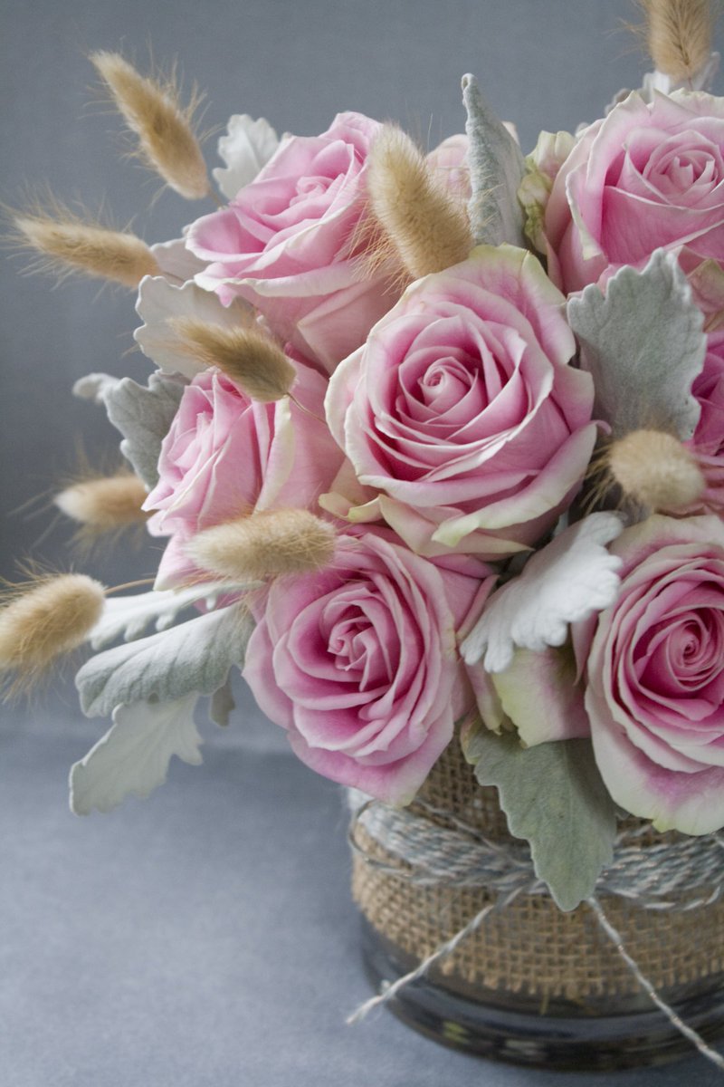 AlexanderDoux's tweet photo. Did you know that in 1986 the #rose was designated the floral emblem and official flower of the United States? #alexanderdoux #atlantaflorist #autumn #buckhead #burlap #fall #fallseason #floraldesign #flowers #flowershop #givelove #handmade #love #pink #rustic #shopatl #soft https://t.co/Qmonni3JtU