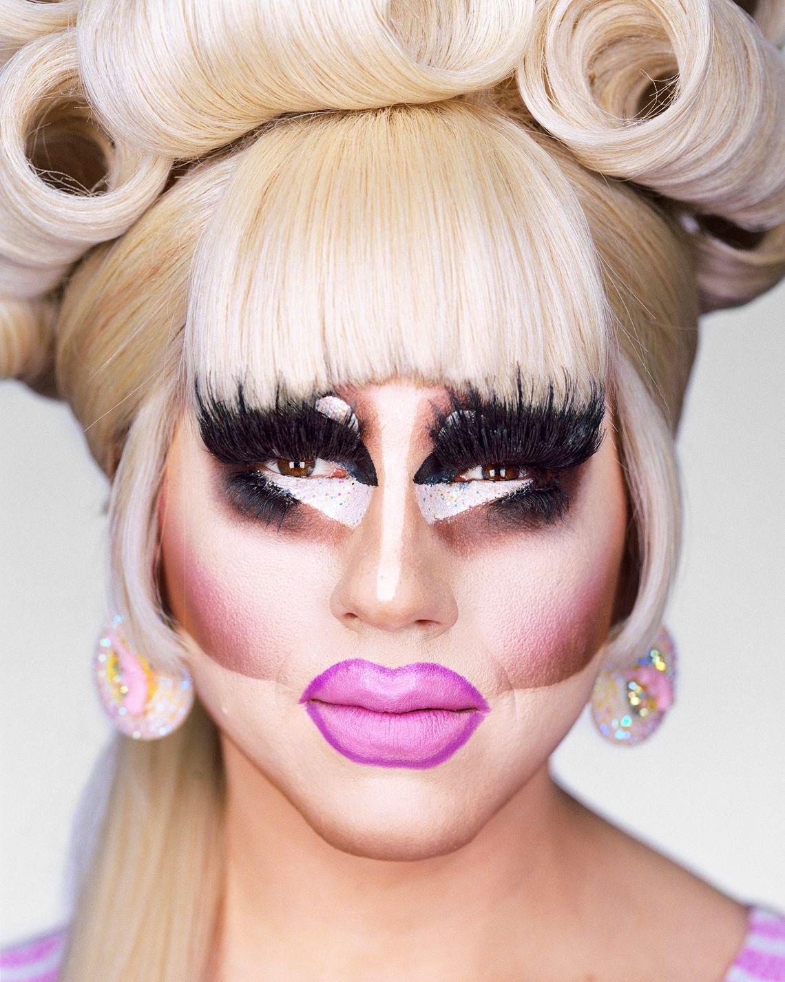 Драг квин макияж. Друг квин. Макияж дрэг квин. Дрэг квин. Макияж дрэг квин.