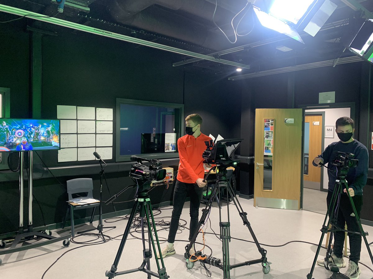DSFCOfficial's tweet photo. IN THE STUDIO: 🔙
Friday afternoon in the studio!
Year 13 @teachBTEC TV & Film have been very busy in the #DSFCTVStudio today.
#iamdsfc #BTECCMP https://t.co/cx9n9fHlf1