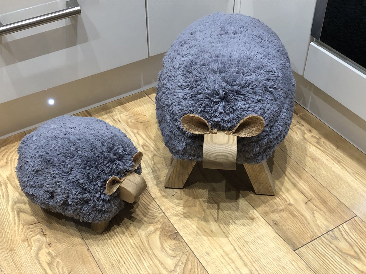 FarmFootstools's tweet photo. More options available for the perfect Christmas present for that perfect partner, parent, child or friend!!!! Delivered anywhere in the UK. Please contact us via Facebook, https://t.co/fDf6S1osm6 or DM message. 🐑🎄🎅🏼🎁 https://t.co/n1WZo1bu8W