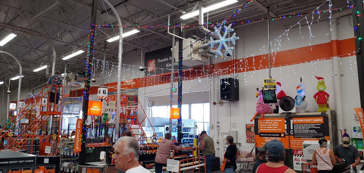 StacyK4023's tweet photo. Christmas set at #HD416 oh how nice
@KennyRedigerTHD @cris_talamantes @JAYMCGOWAN4U @kschulee840 @alison_biermann https://t.co/TQAvuM6rf3