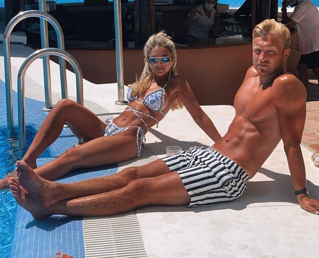 It turns out that Mark Wright has a brother and he is hot! Happy Birthday, Josh Wright 