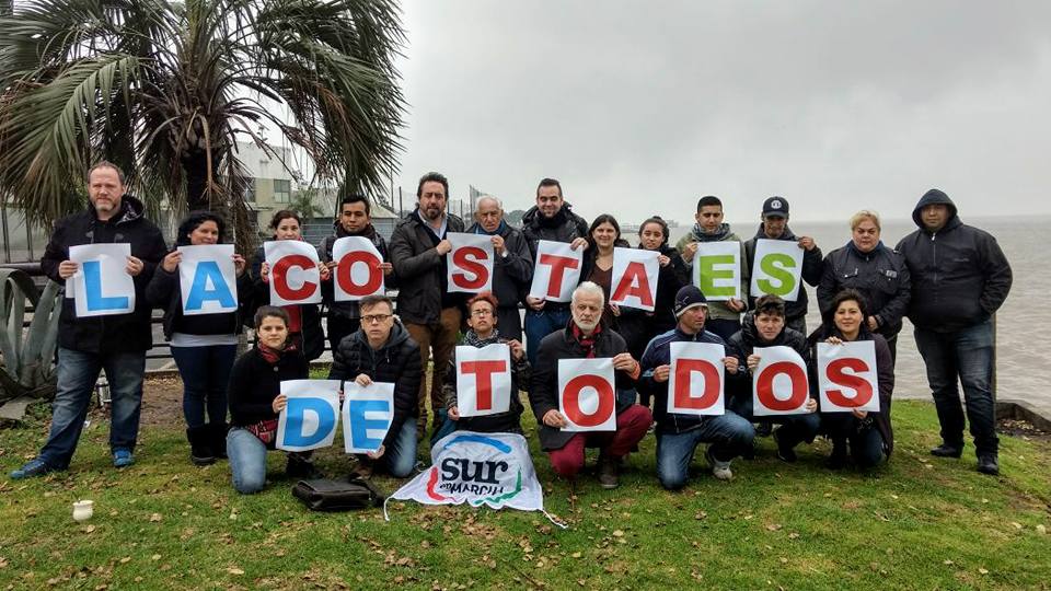 FacuDiFi's tweet photo. #CostaSalguero #PuntaCarrasco Quiero contarles que la pelea por recuperar el río no es de hoy. La privatización de lo que por ley deberían ser espacios públicos, de acceso irrestricto al contorno ribereño, llevan 12 años de nuestra militancia @SocialCiudad intentando recuperarlos https://t.co/VL2HWlT51e