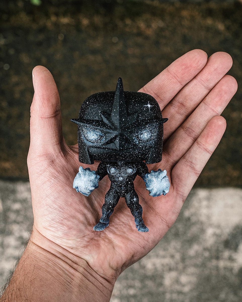 Abber_naffy's tweet photo. Tonight’s custom. Glow in the dark Cosmic Nova.
This is my first ever glow in the Galactic custom!
It looks really cool.
#funko #abbernaffycustoms #nova #samalexander #richardryder #funkocustom #customtoy #glowinthedark https://t.co/0PDcgskYfx