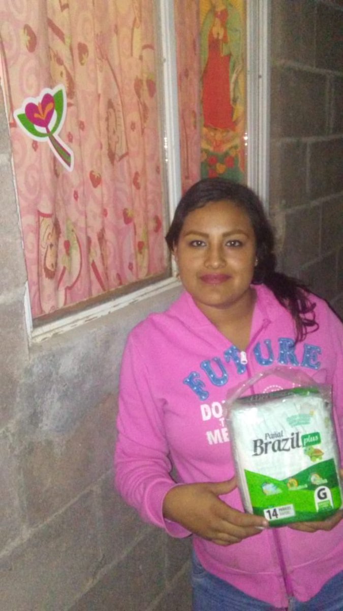 SugheyTorresR's tweet photo. Hoy más que nunca se necesita de solidaridad y apoyo a quien más lo necesita. 
Poniendo un granito de arena con nuestras amigas madres solteras @ONMPRIDurango @MonseArcosV @cynthialopezc1 https://t.co/Cv33TGxV7C
